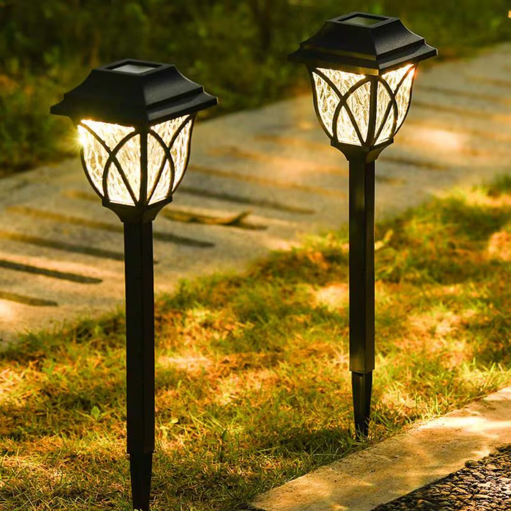 Path lights | Solar powered yard lighting