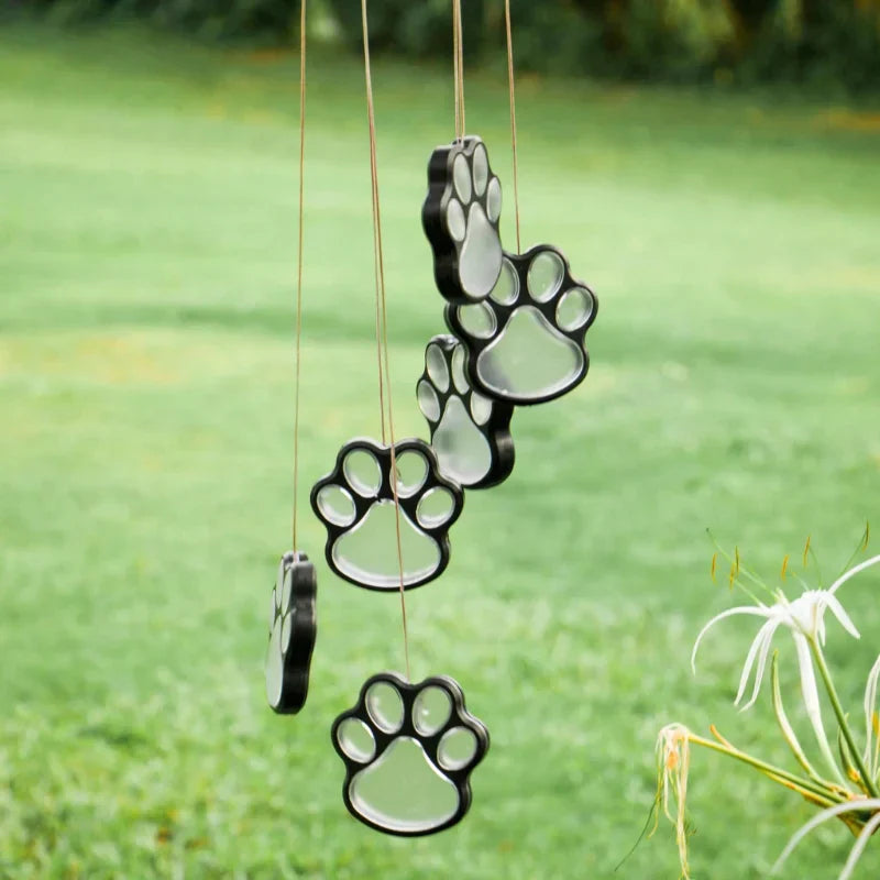 Hanging Paw Light